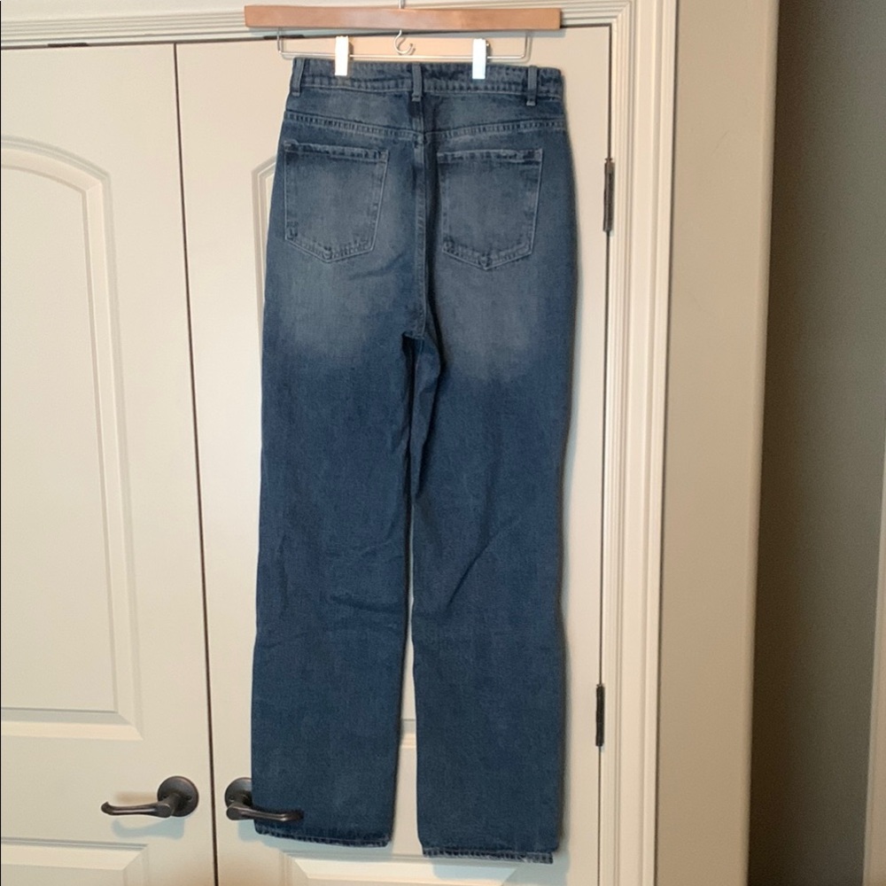 Trendy Ripped Denim Jeans - Picture 3 of 3